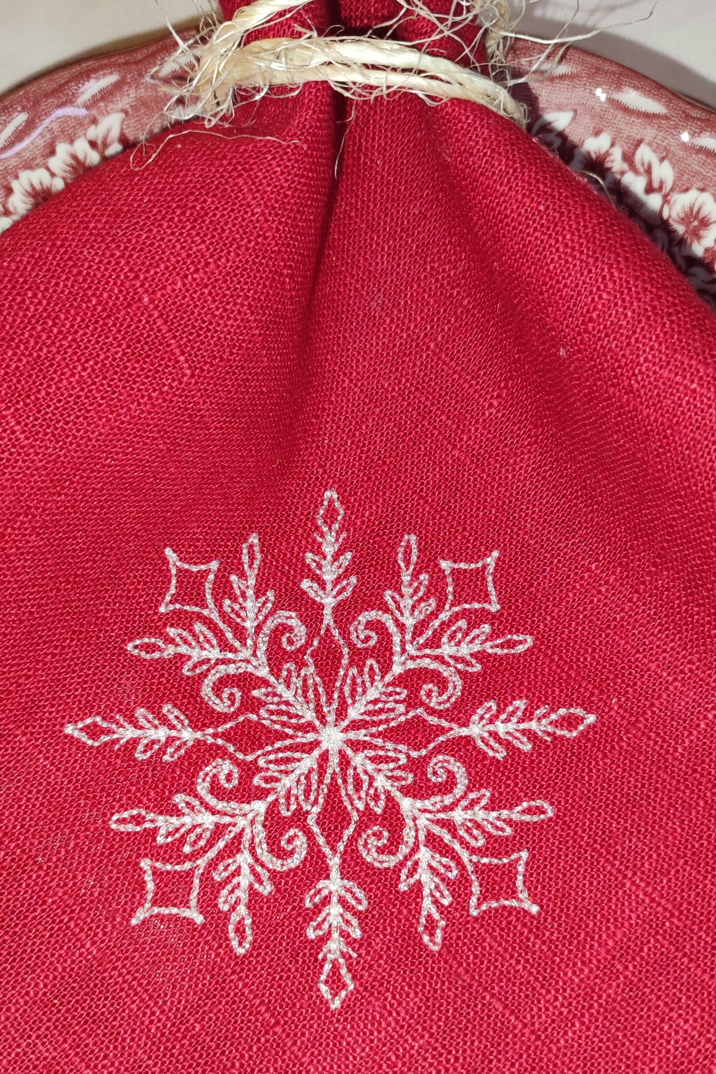 Vánoční lněný ubrousek - Třpytivá vločka