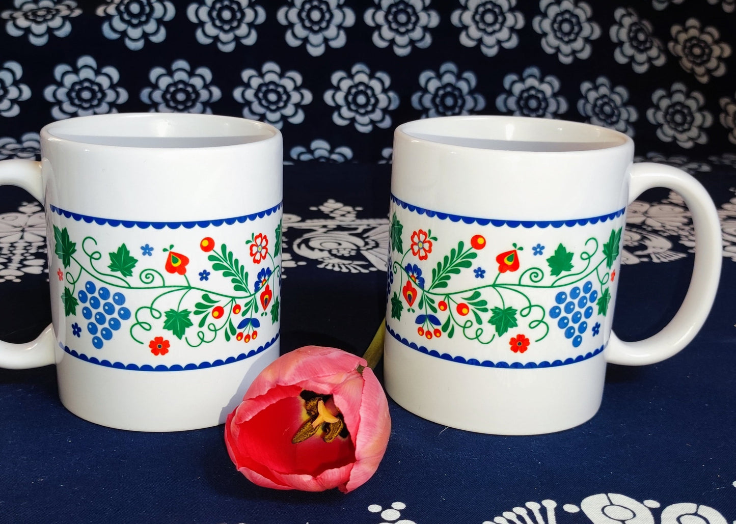 Hrneček s lidovým motivem 02