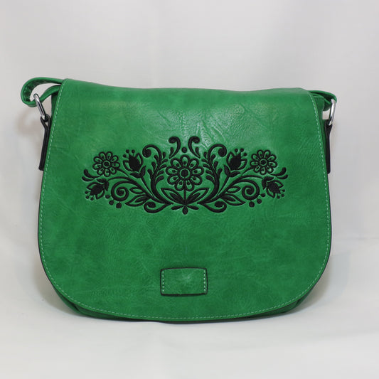 Zelená kabelka s černou výšivkou